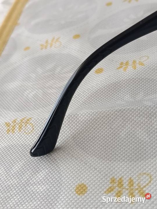 Okulary przeciwsłoneczne unisex marki Lacoste Filtr UV-400 kat. 1