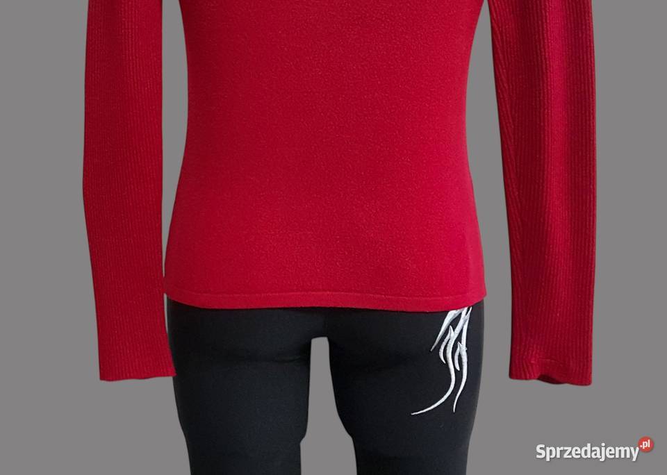 Damski klasyczny półgolf czerwony prążkowany z małopolskie Chrzanów