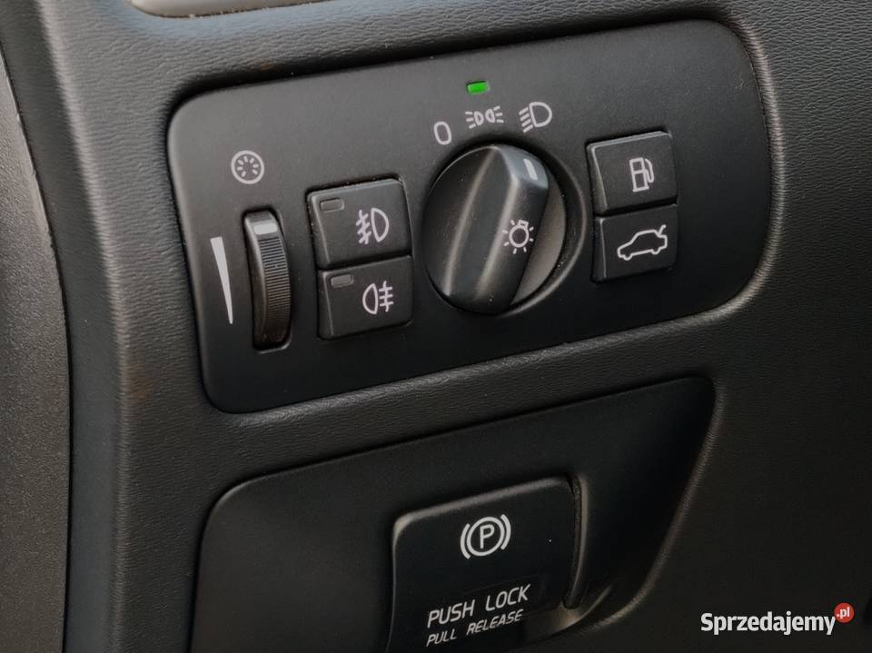 Volvo V70 Summun 20 D3 Hak elektryczne lusterka