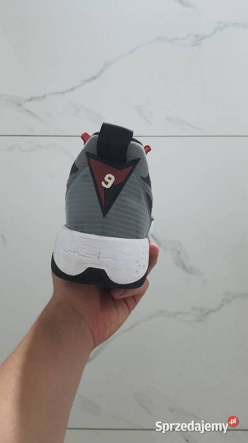Buty sportowe Jordan Nike Szare z czerwonymi podlaskie Suwałki