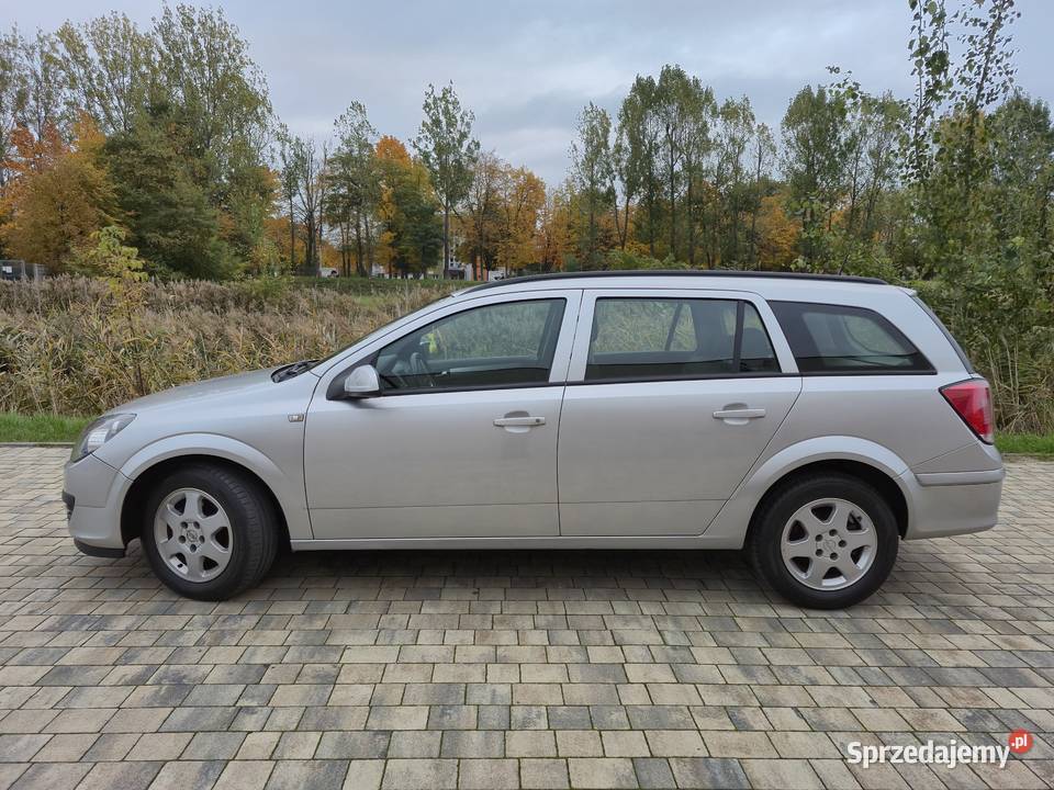 Opel Astra HBenzynaBez rdzySprawna manualna Radomsko