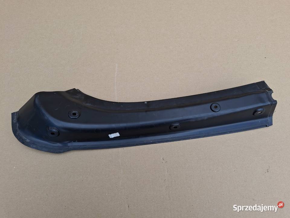 MERCEDES ML GL W166 OSŁONA WNĘKI BAGAŻNIKA PRAWA Bieleń
