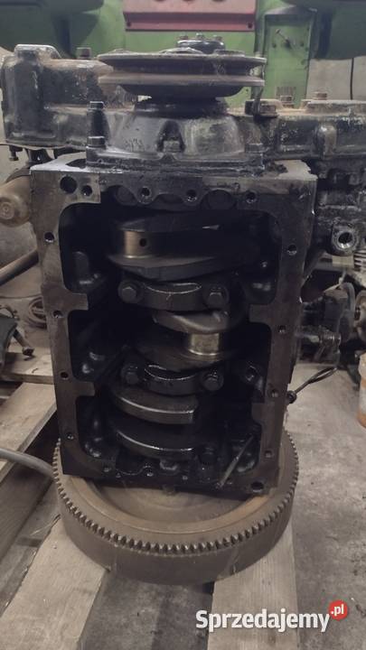 Silnik Hinomoto C174 cs100 Części zamienne Zwoleń