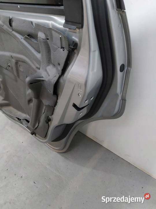 DRZWI PRAWE TYŁ 76 Ford S I 20062015 Rok produkcji 2006