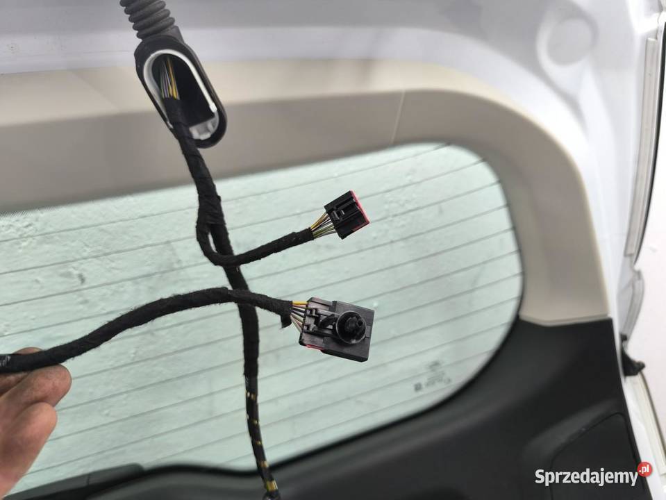 KLAPA BAGAŻNIKA TYŁ FORD FOCUS MK3 LIFT KOMBI 5F wielkopolskie