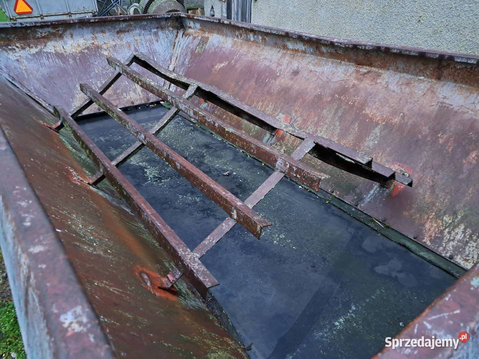 Rozsiewacz wapna RCW 3 Rozsiewacze nawozów Krzymów