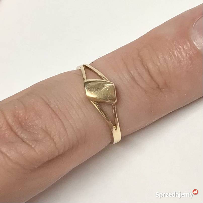Złoty PIERŚCIONEK 14K damski SYGNET płaski TOP złote