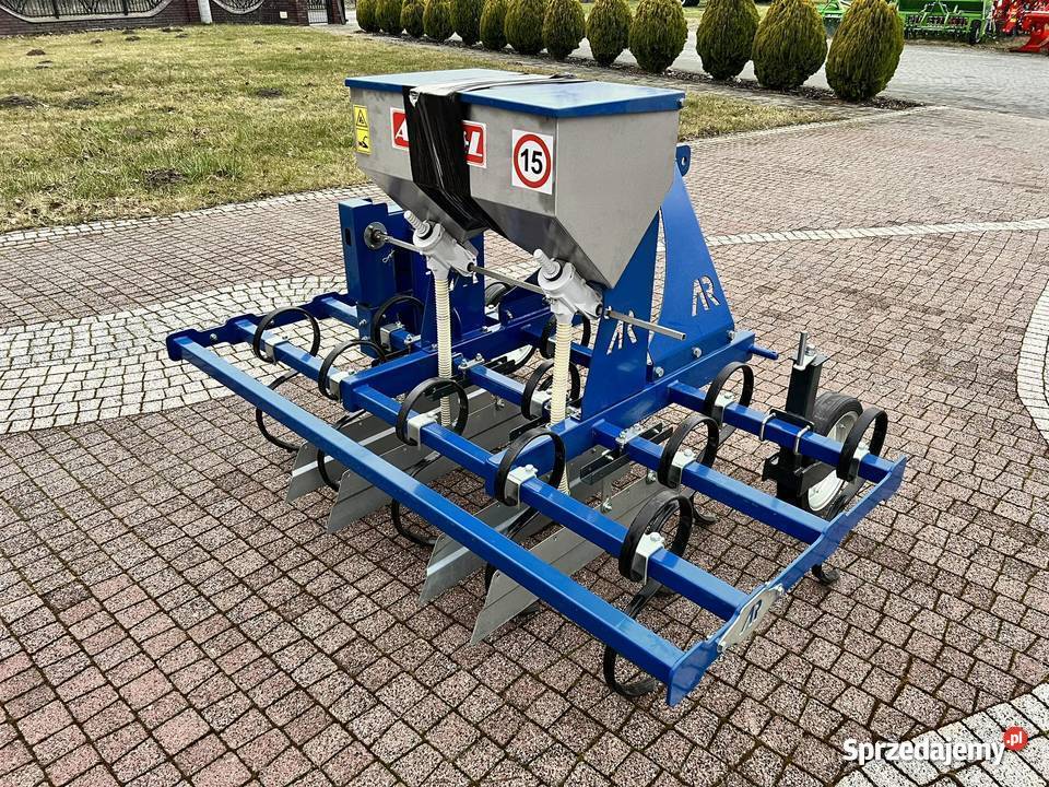 Pielnik Ramowy AP200 AN175 z aplikatorem nawozów Rzędziany