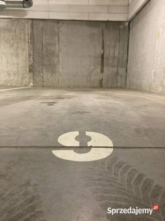 Miejsce postojowe w garażowcu Nowa Cukrownia Szczecin