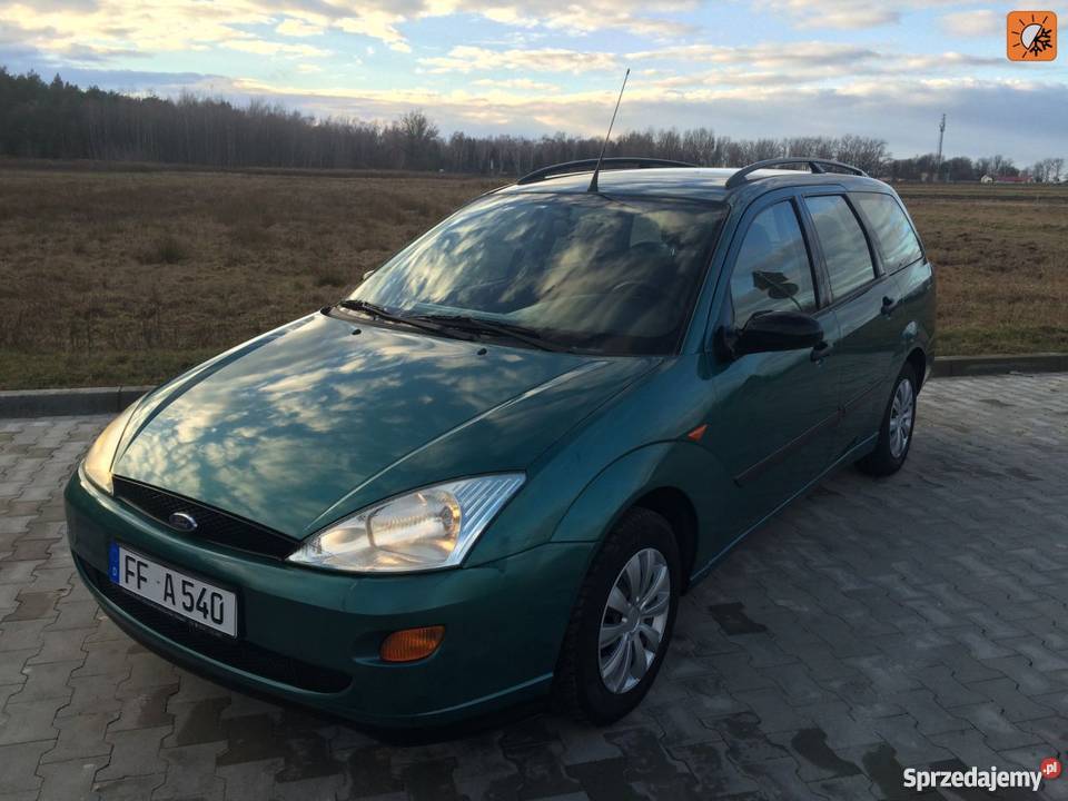 Nieuszkodzony Ford Focus zielony 1800cm3 Focus mazowieckie Piaseczno