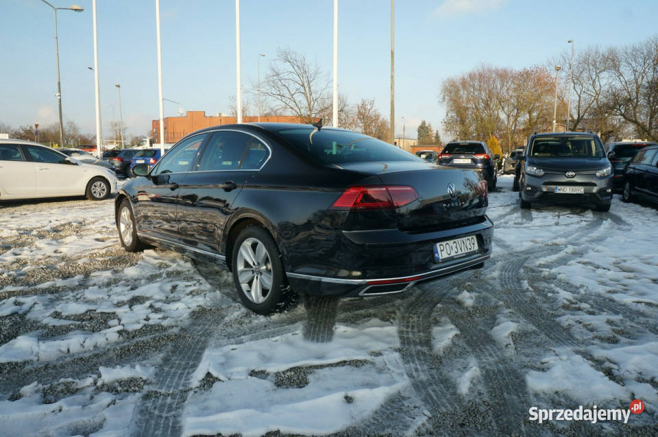 Volkswagen Passat 20 TDI 150 EVO Elegance Salon Poznań