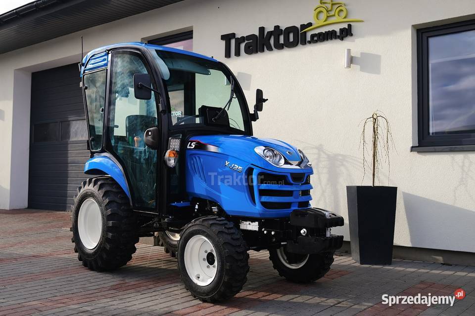 LS Tractor XJ25 HST 4x4 244 IND CAB Napęd 4x4 Tajęcina