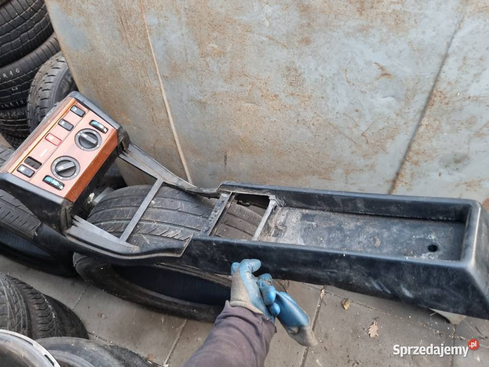 Mercedes Benz W124 D200 TAXI Tunel Panel Nawiewu osobowe Skawina sprzedam