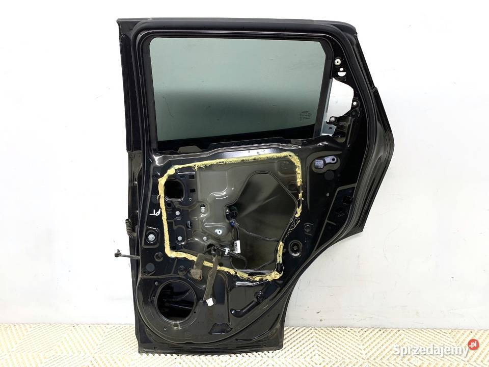 DRZWI PRAWY TYŁ NISSAN JUKE F15 Crossover Black Drzwi