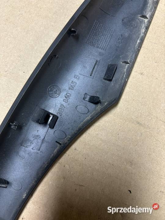 Nakładka relingu lewy przód Passat b5 3b9860145b Grudziądz sprzedam