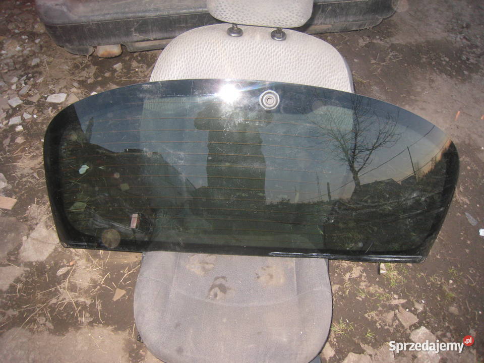 Szyba tylna tył klapy bagażnika Hyundai IX20