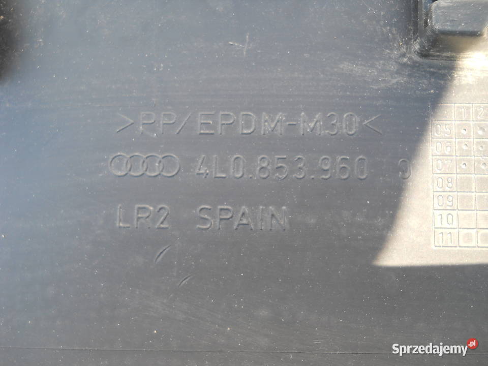 AUDI Q7 4L0 LISTWA DRZWI PRAWY PRZÓD Siechnice sprzedam