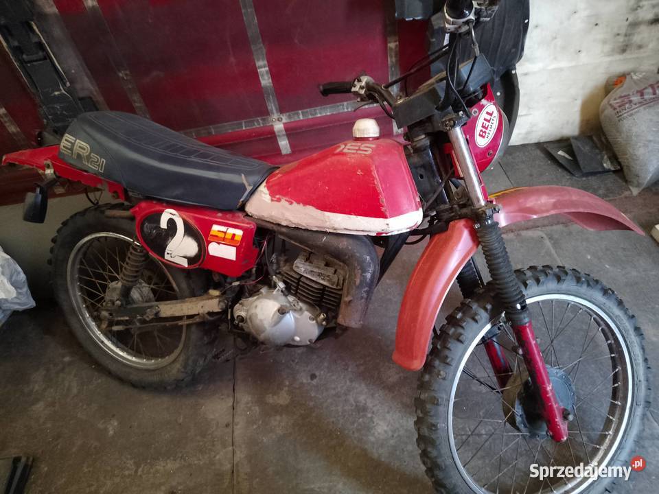 Suzuki er 21