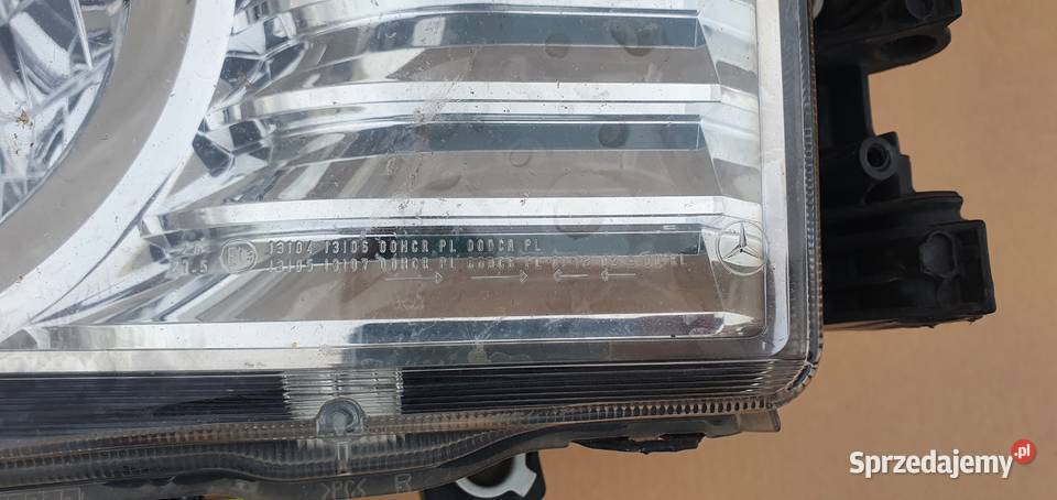 MERCEDES ACTROS MP4 REFLEKTOR PRAWY LAMPA Bieleń