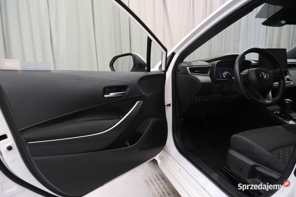 TOYOTA COROLLA 2024 179800 3 98 Warszawa
