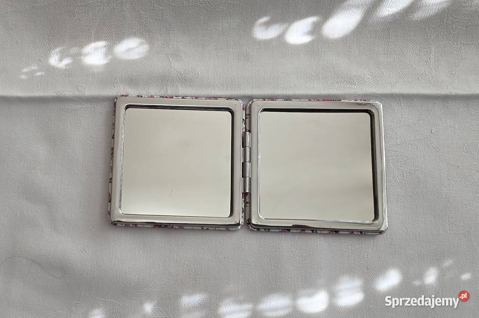 lusterko małe kompaktowe Sevilla Hiszpania sprzedam