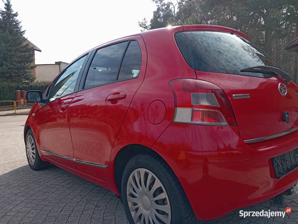 TOYOTA YARIS SUBARU TREZIA 13 2011 Ostrołęka