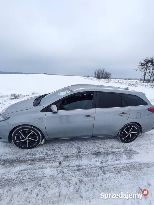 Toyota Auris Hybrid Olsztyn sprzedam