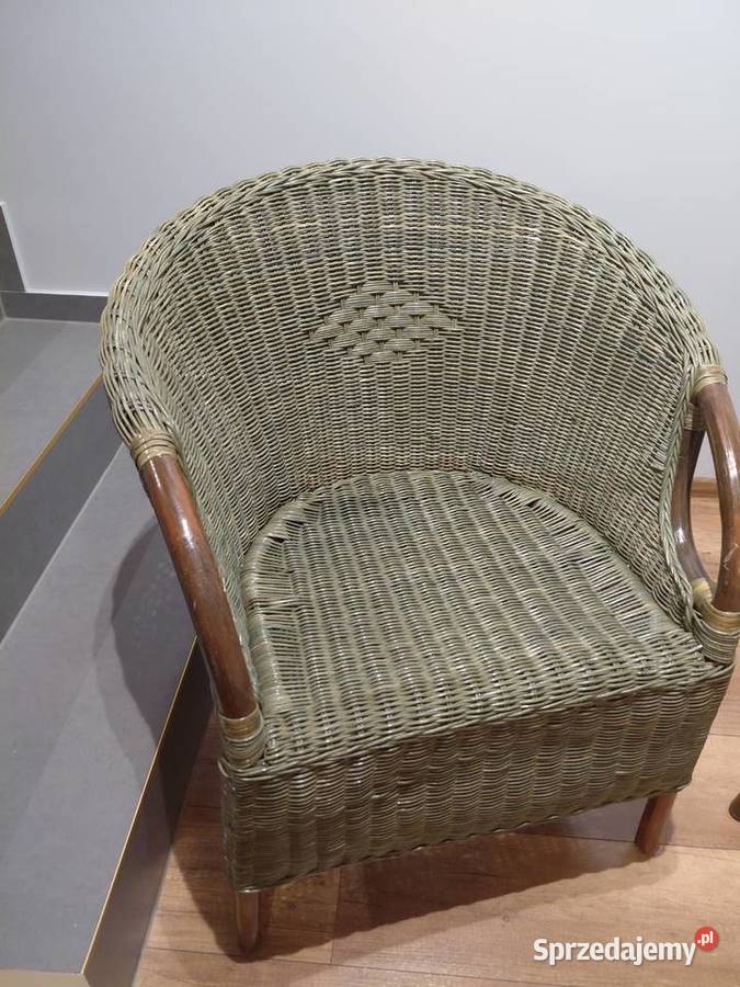 Dwa urocze rattanowe fotele 242 Byczyna