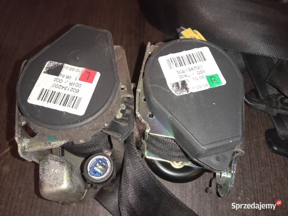 Pasy przednie do audi A3 8P trzy drzwi komplet sprzedam