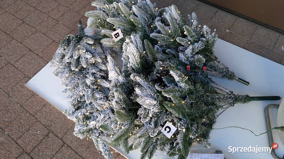 Choinka sztuczna z oświetleniem Yorbay O025 małopolskie Jadowniki sprzedam