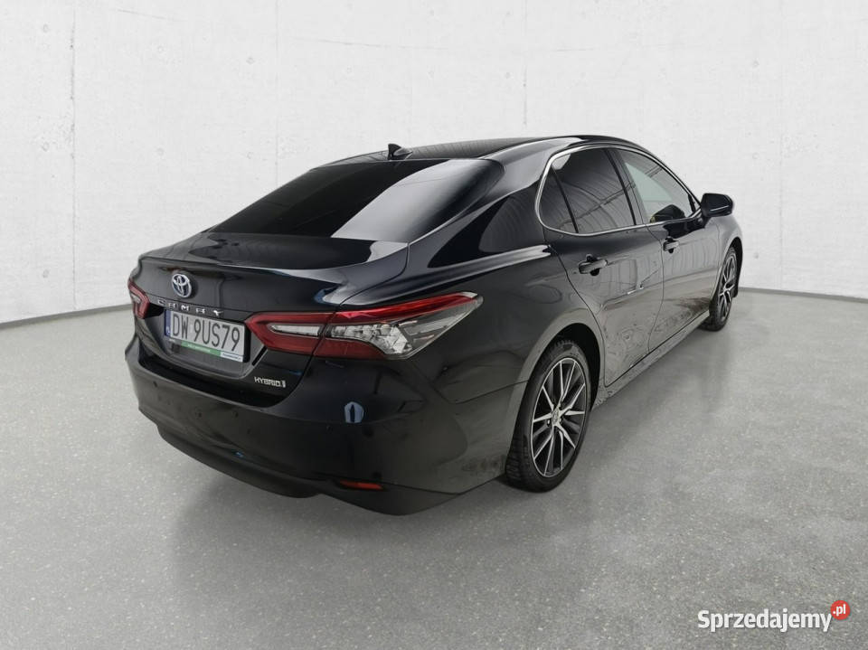 Toyota Camry IX 2018 czarny Komorniki