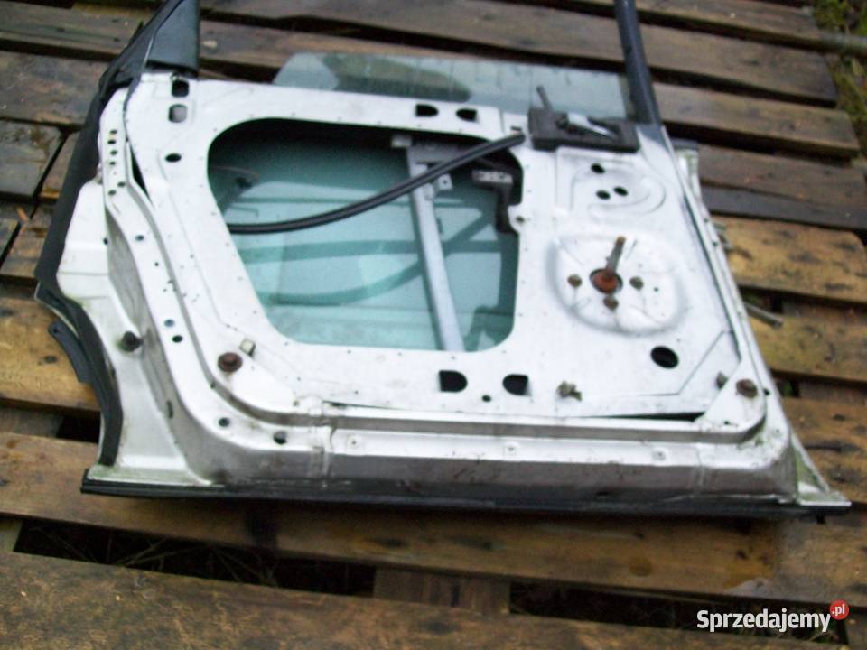 Audi 100 C3 Sedan Cygaro Drzwi tylne lewe lewy osobowe Mińsk Mazowiecki