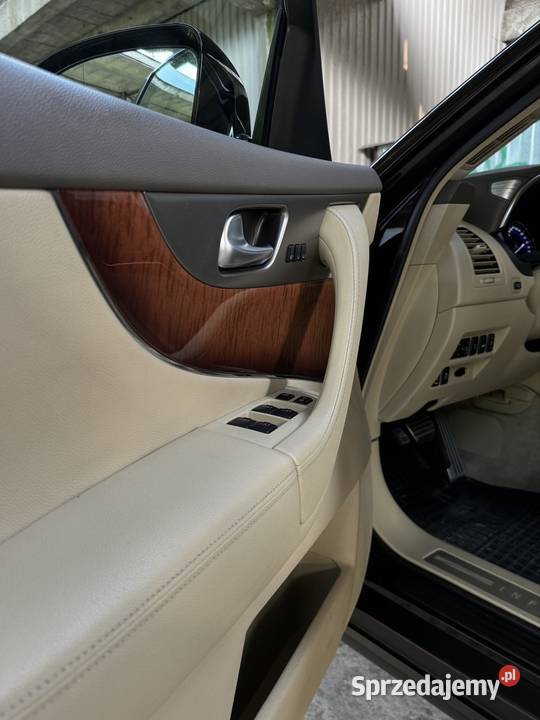Infiniti QX70S 30d pierwszą rejestracją 2016r elektrochrom. lusterka boczne Radom sprzedam