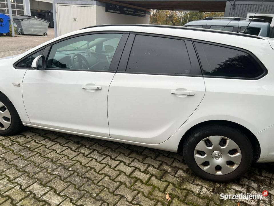 Opel Astra J 17CDTI 110 elektryczne lusterka Bielawa sprzedam