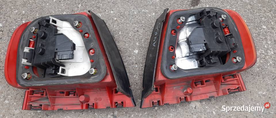 Lampy tył A4B5 sedan Sieradz