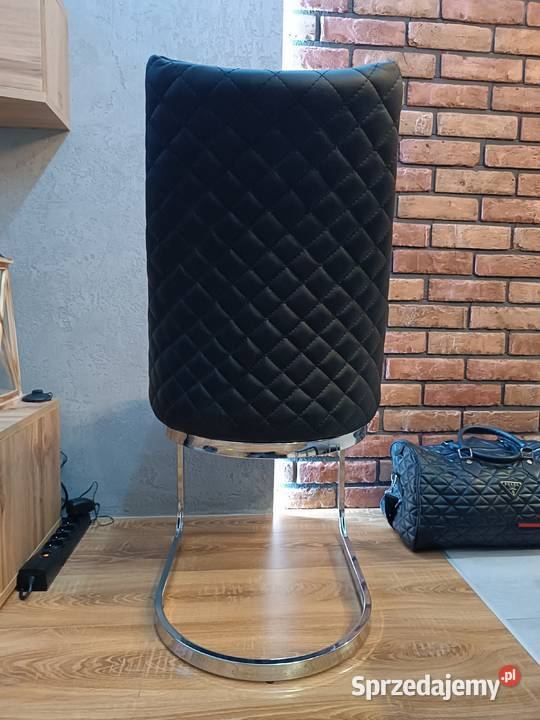 4 Krzesła Glamour 2 czarne i 2 białe Polski Skaj Lublin