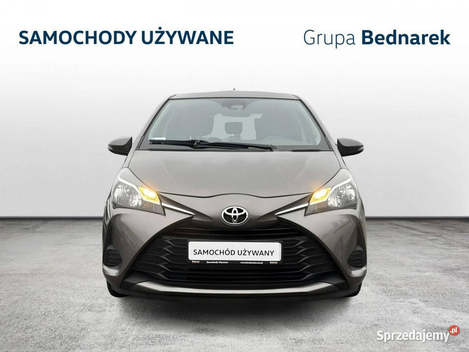 Toyota Yaris Bezwypadkowy Salon Polska Serwis asystent pasa ruchu Łódź