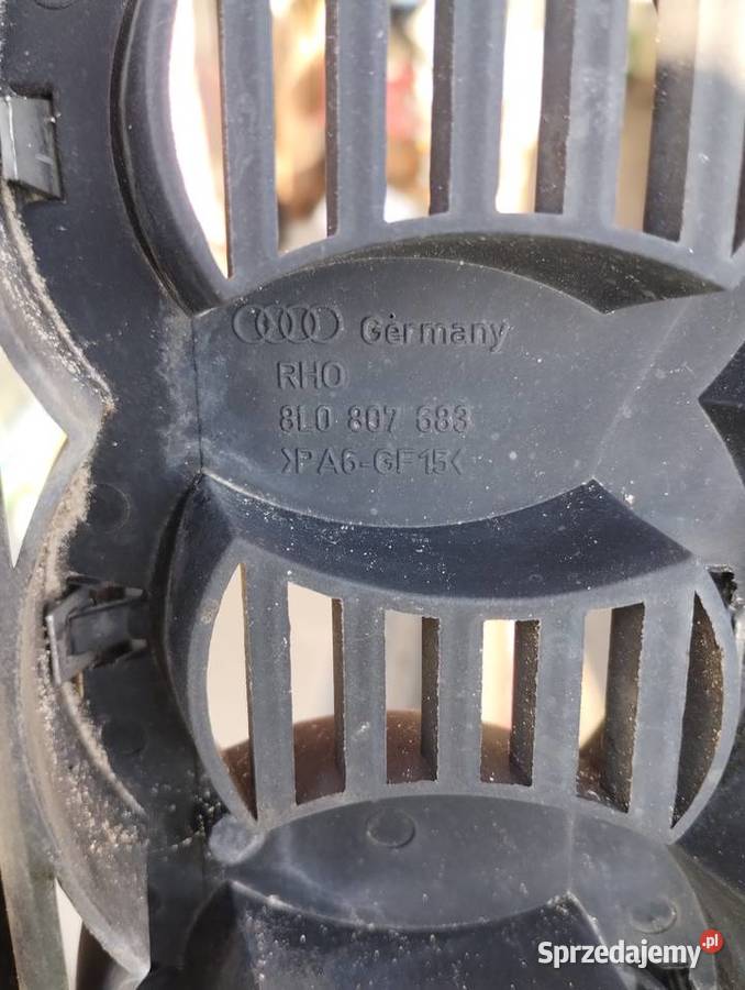 Atrapa grill Audi A3 8l0807683 Śrem