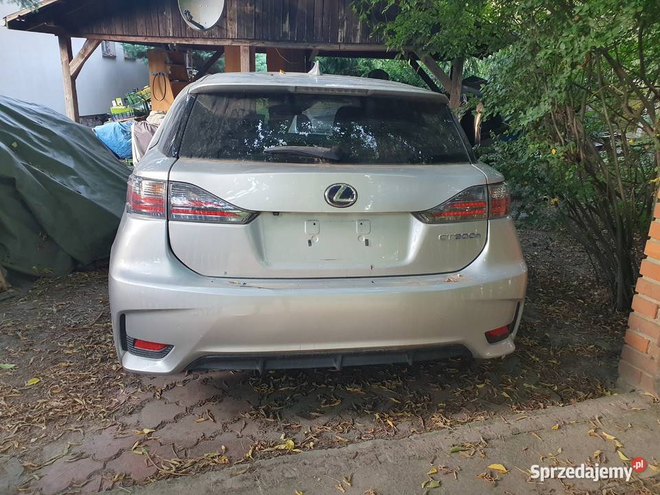 Lexus CT 2015 polift opłatach 136KM