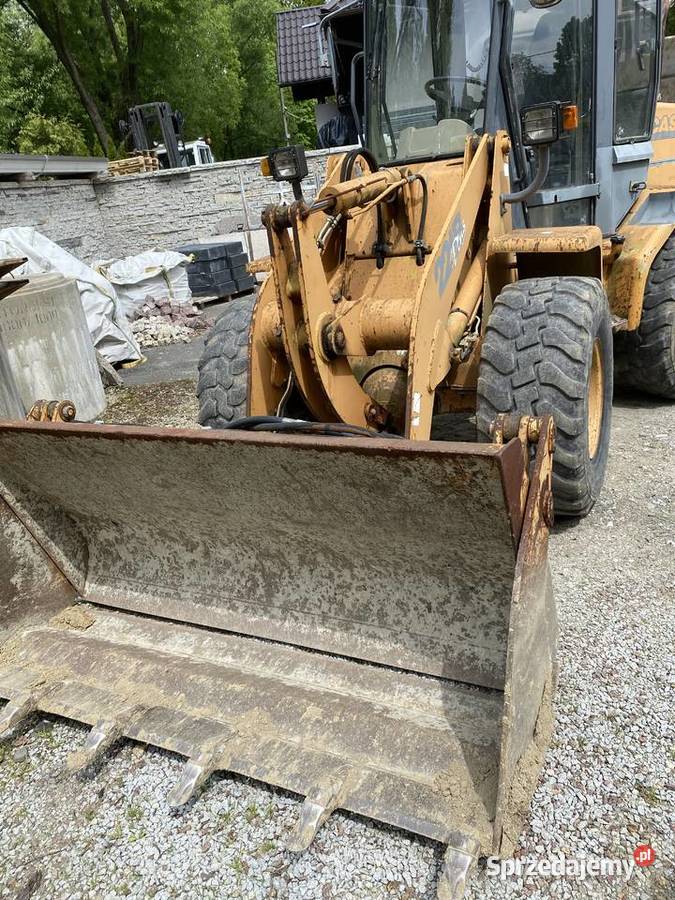 Ładowarka kołową case 221b Żywiec