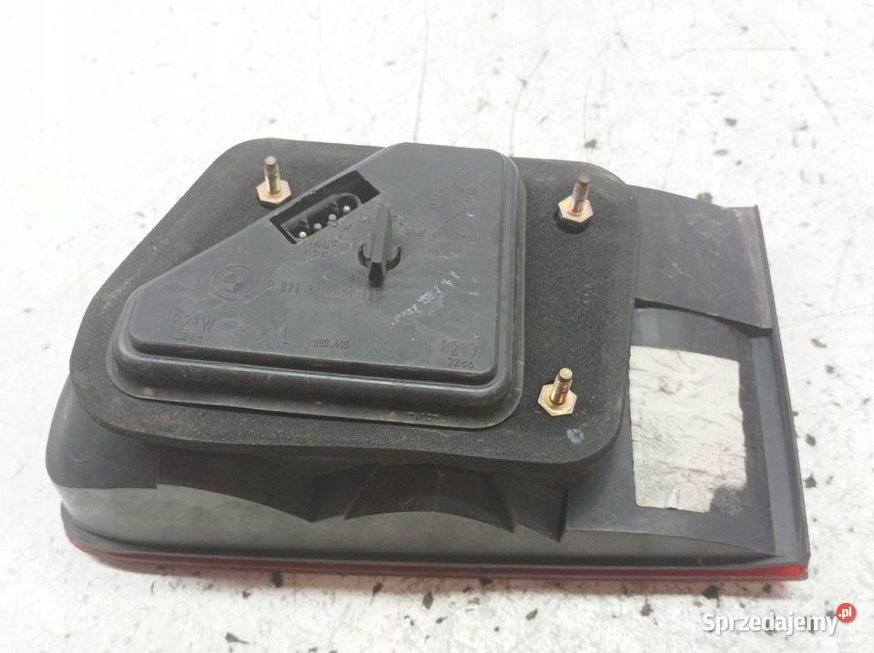 LAMPA TYŁ W KLAPĘ LEWA TOURING Bmw Seria 5 IV sprzedam