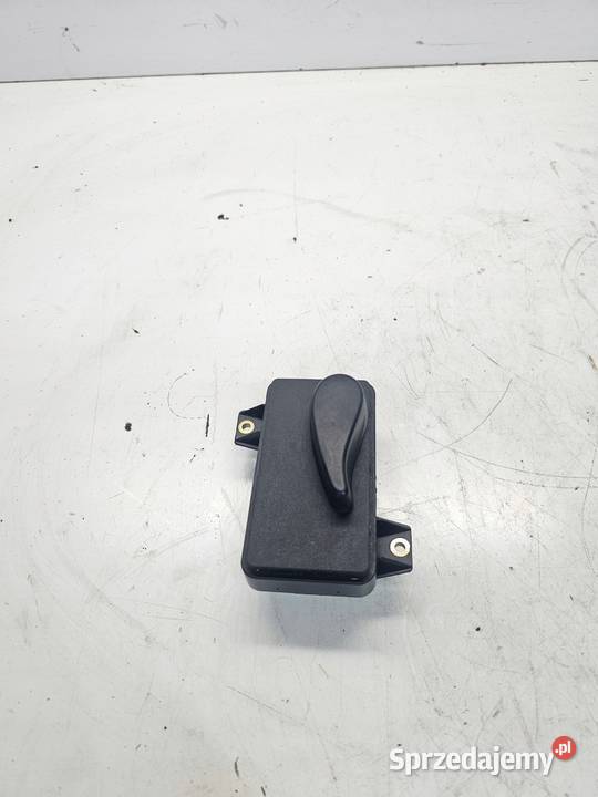 PRZEŁĄCZNIK REGULACJI FOTELA PRAWY AUDI A3 8L sprzedam