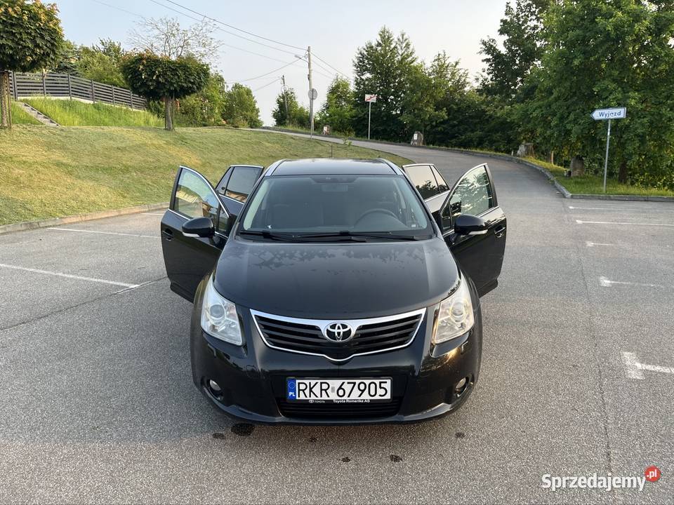 TOYOTA AVENSIS Piękna Bogate wyposażenie sprzedam