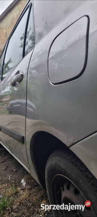 Toyota corolla e12 hatchback benzyna 97KM Mikołajew sprzedam