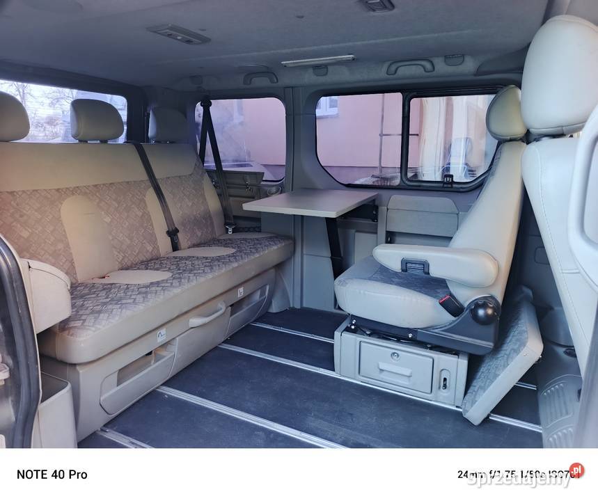 Opel Vivaro Westfalia Life Rok produkcji 2004 Wołów