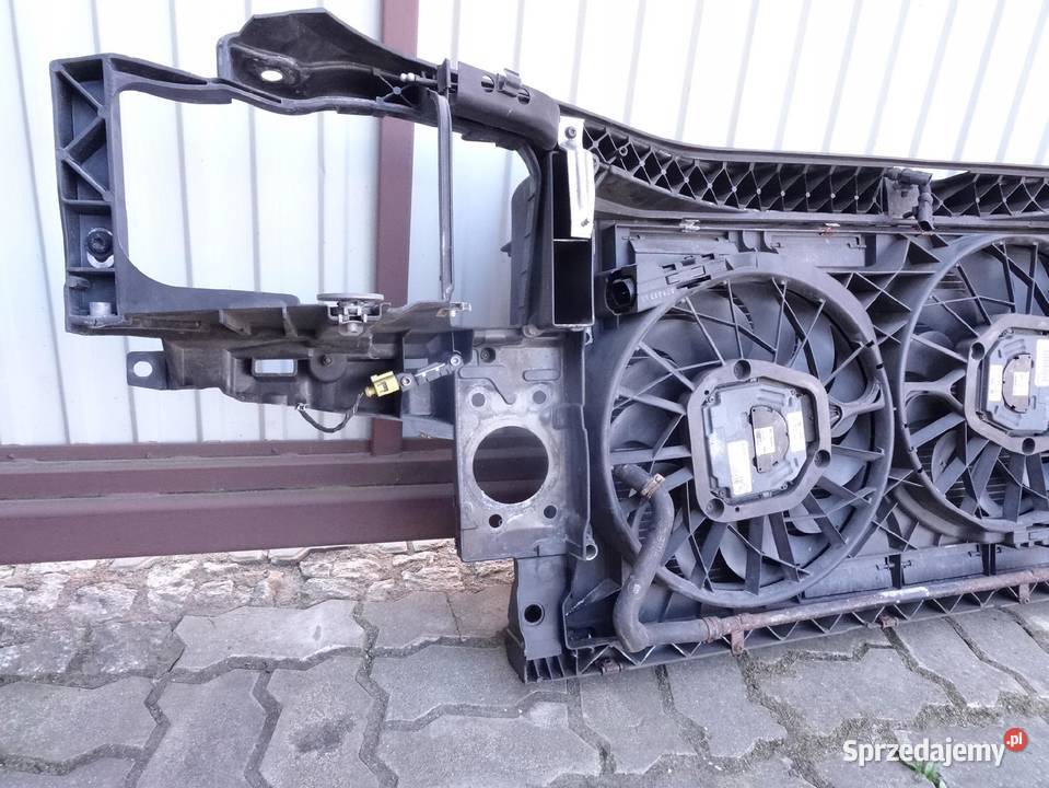 4E0121205F AUDI A8 D3 37 42 PAS PRZEDNI CHLODNIC Przemęt