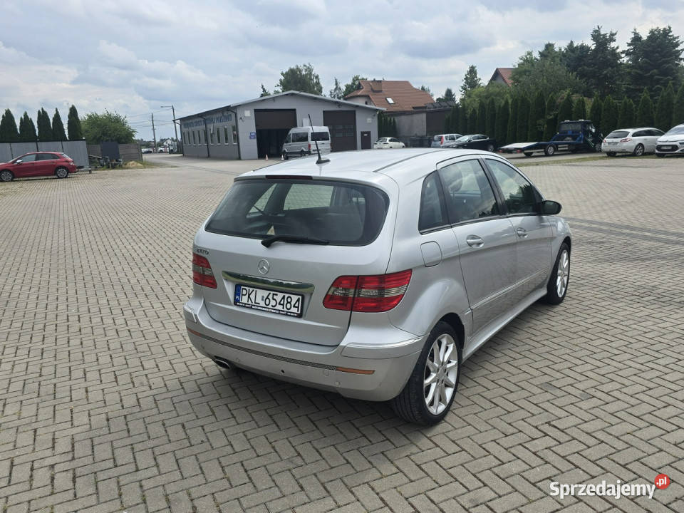 Mercedes B 170 17 benzyna