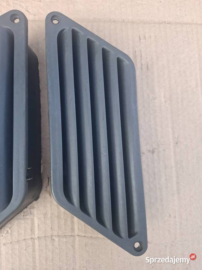 Boczne wloty powietrza kratki wlotu Fiat 126p opolskie