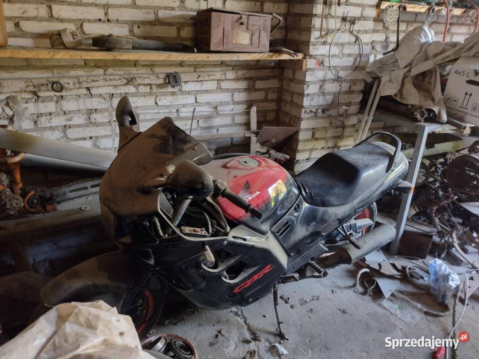 Honda CBR 1000f sc21 89r postoju lubelskie Fajsławice