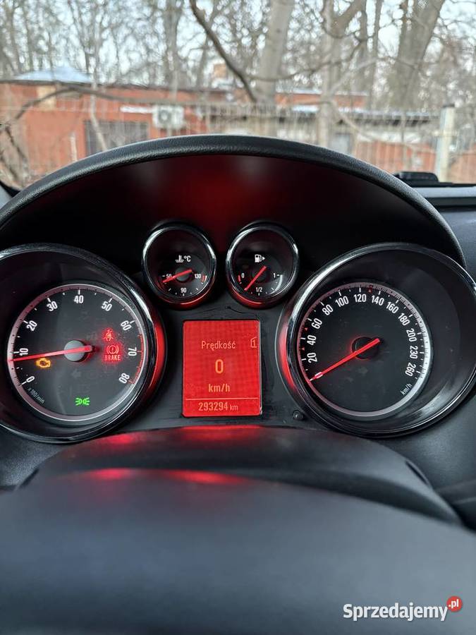 Opel Astra J kombi 14 turbo 140 2011 Głogów